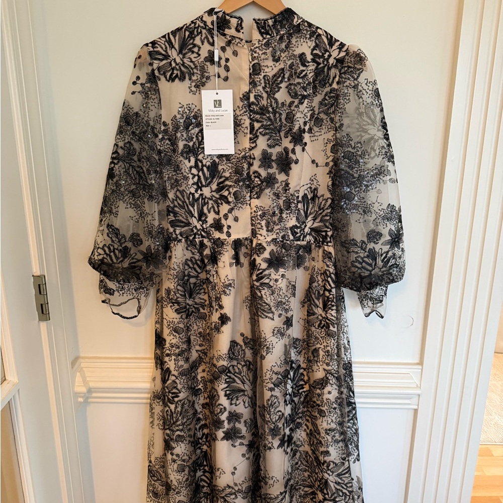 Vicky and Lucas Black Floral Sheer Overlay Midi Dress in Neutral NWT large - Picture 5 of 6